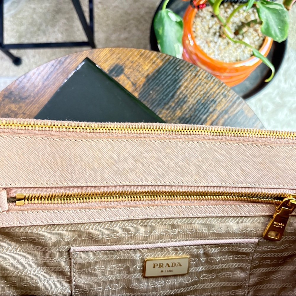 Prada Galleria Saffiano Calfskin (Dusty Pink) Large Leather Double Zip Tote - Picture 9 of 11
